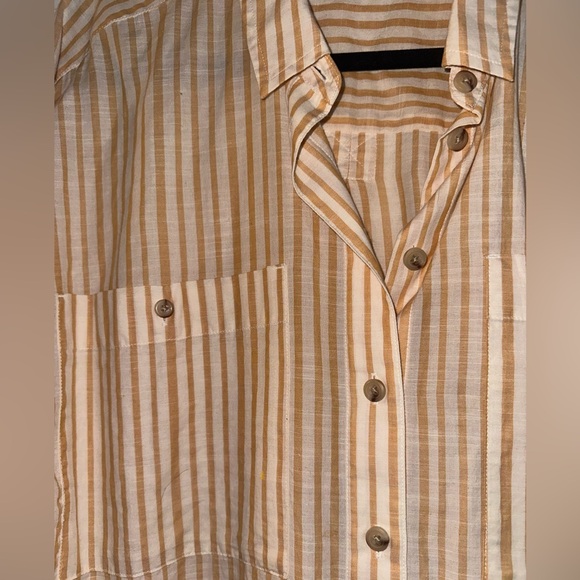 Madewell button down long sleeved - Picture 3 of 4